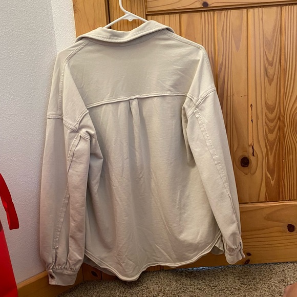 Fantastic fawn shacket - Picture 3 of 3